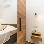 Апартаменти Zorenija *